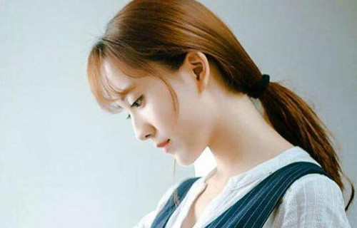 女生哭了怎么安慰?做对了就是关系升级 女生哭了怎么安慰?做对了就是关系升级第4张